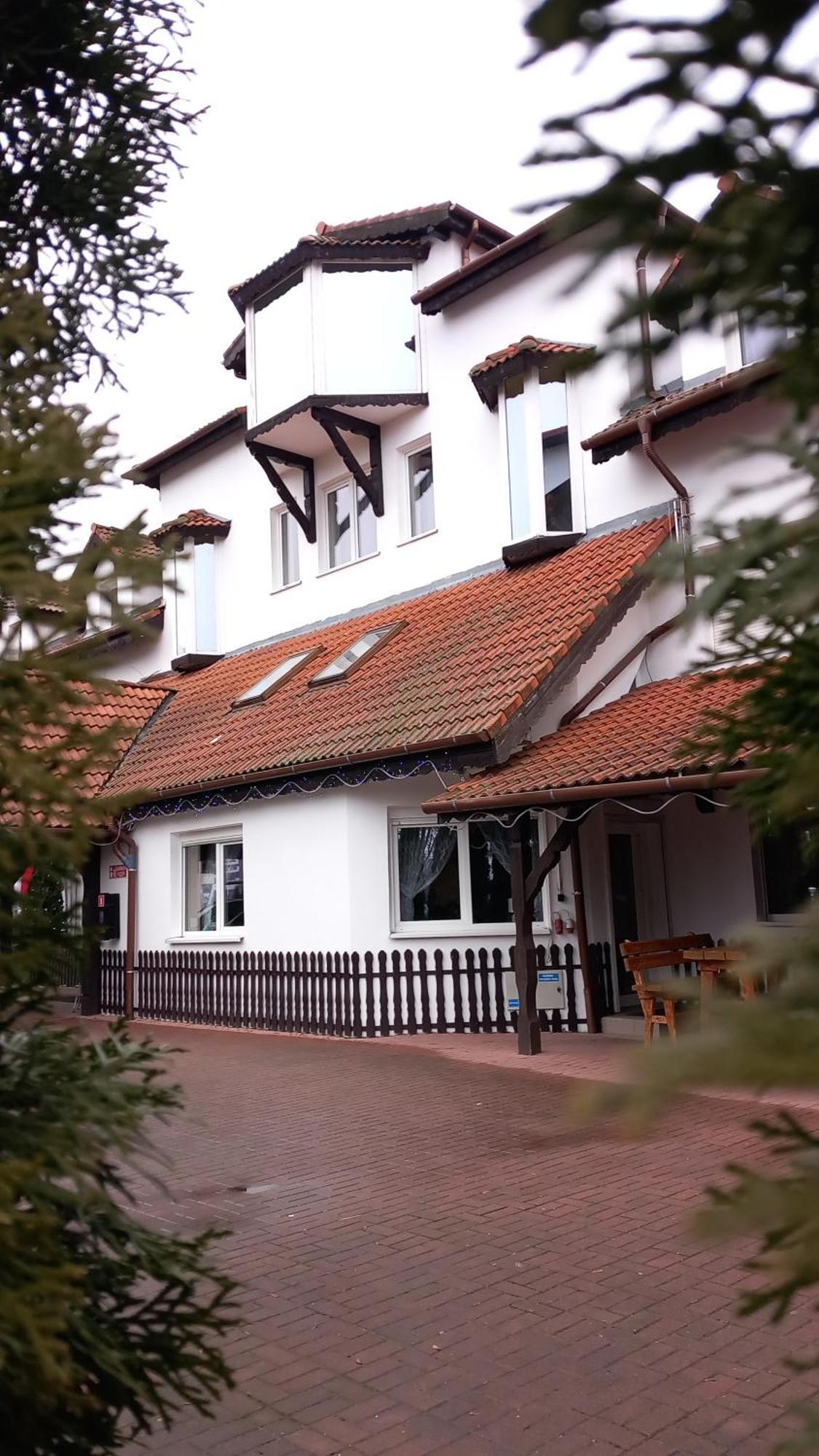 Hotel Dworek Breslau Exterior foto